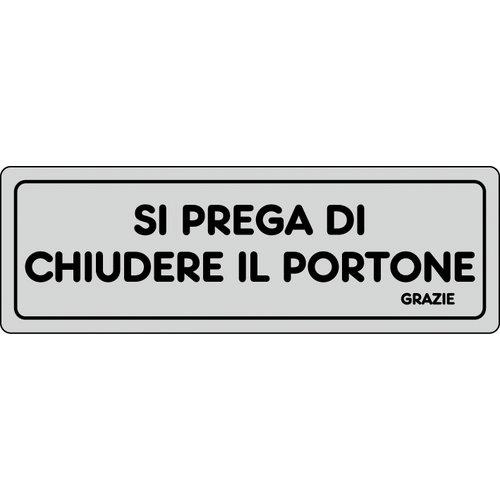 Si Prega Di Chiudere Il Portone